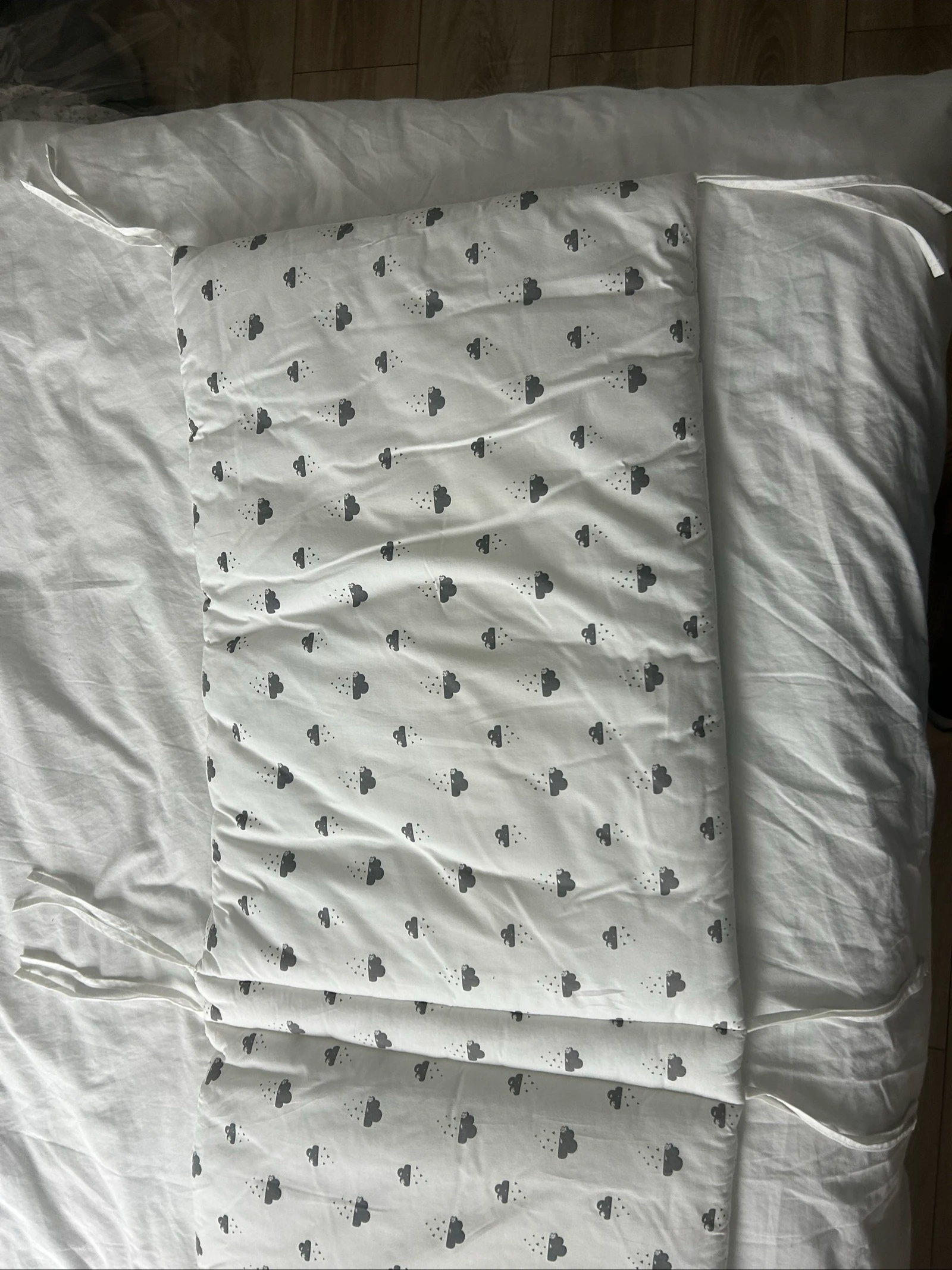 Swaddle bed surround set – photo 8